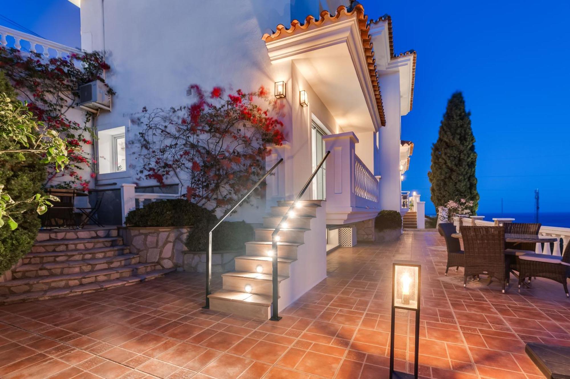 With Sea Views & Heated Pool Benalmadena