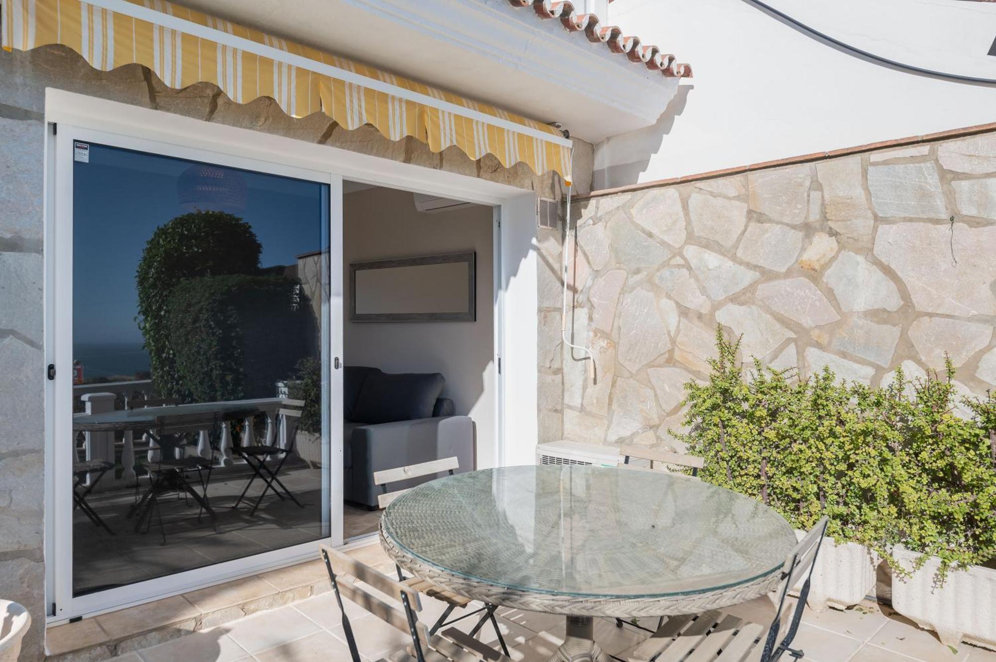 With Sea Views & Heated Pool Benalmadena