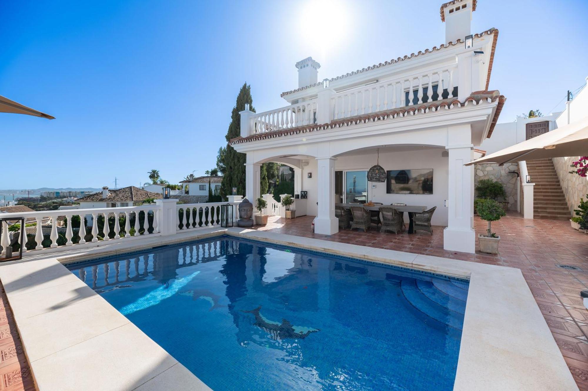 With Sea Views & Heated Pool Holiday home