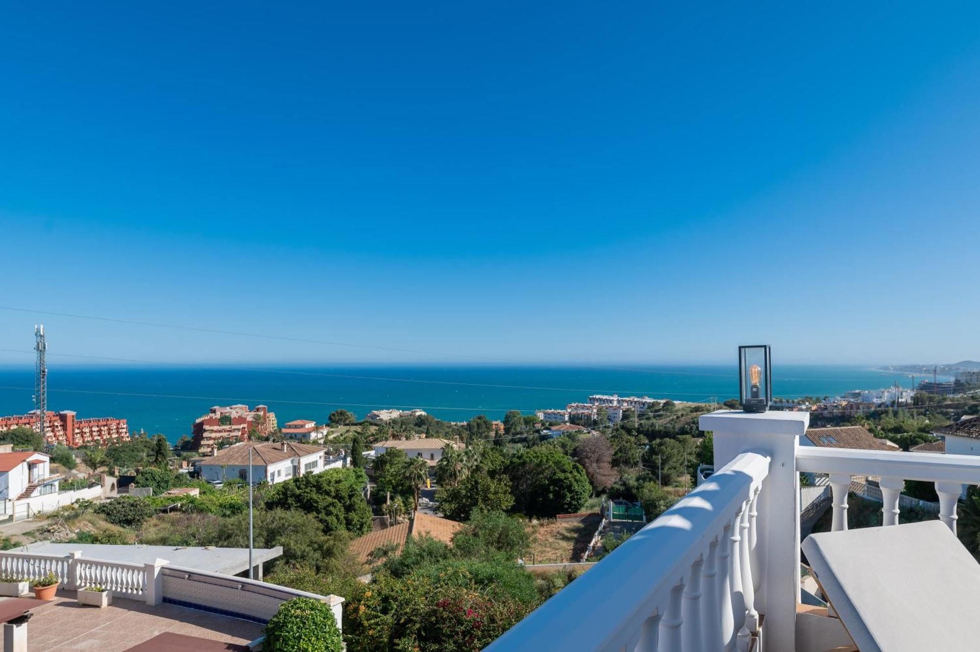 With Sea Views & Heated Pool * Benalmadena