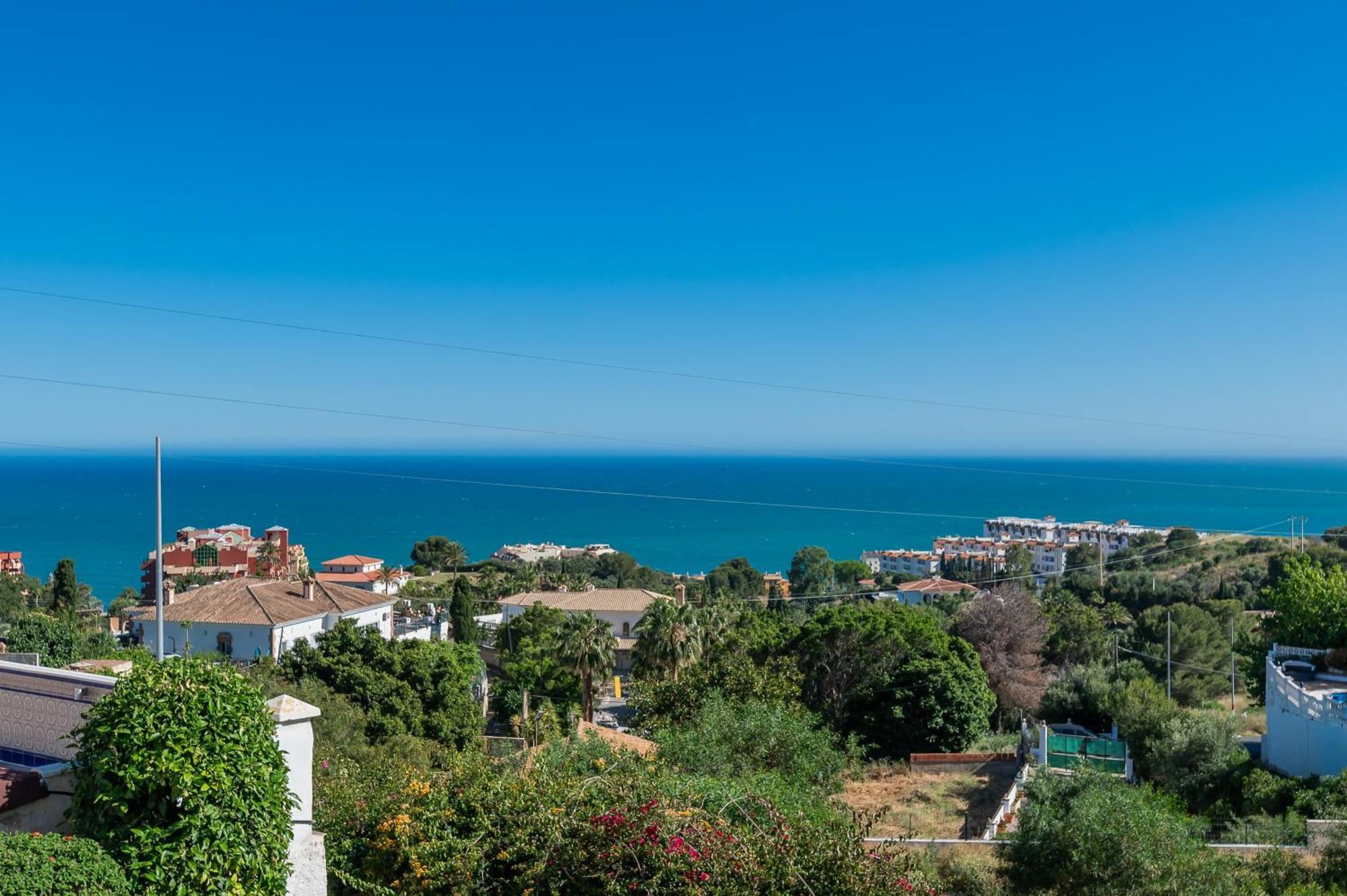 With Sea Views & Heated Pool * Benalmadena