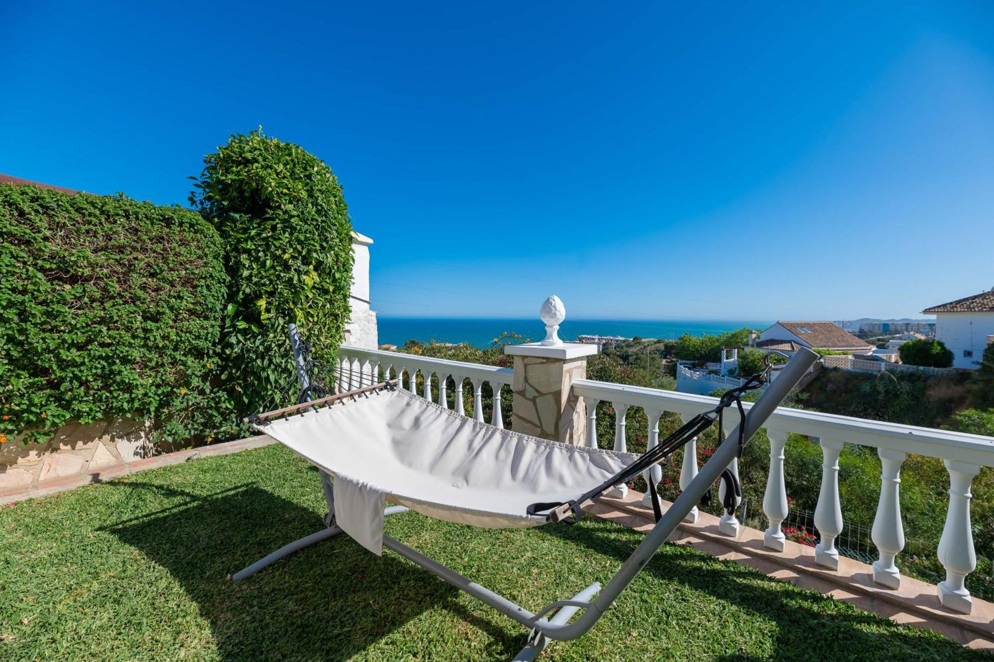 With Sea Views & Heated Pool Holiday home