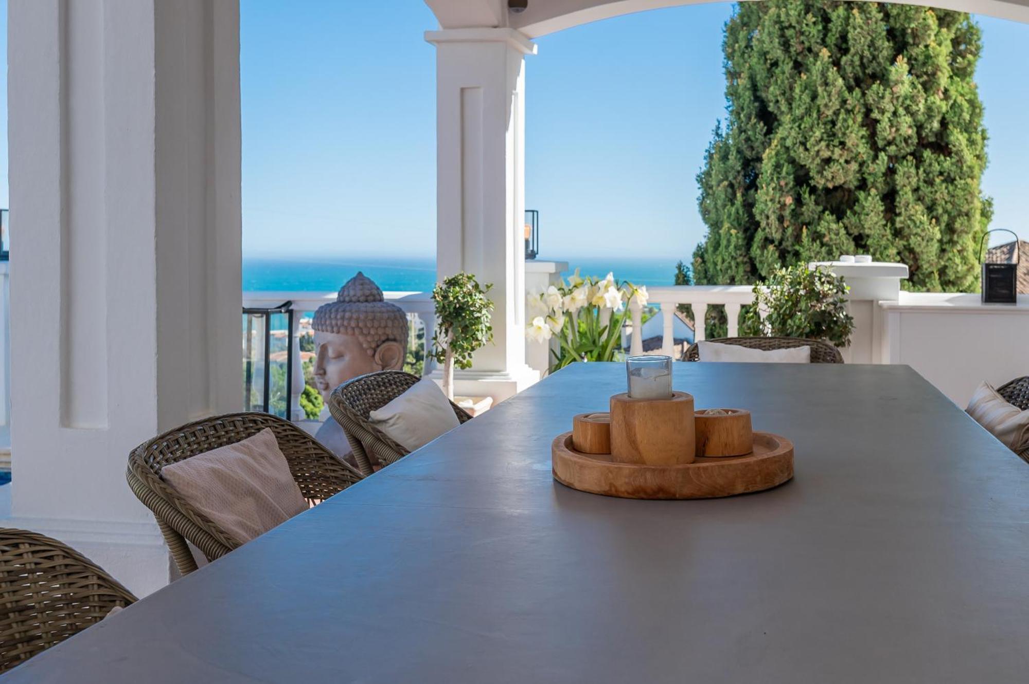 With Sea Views & Heated Pool *
