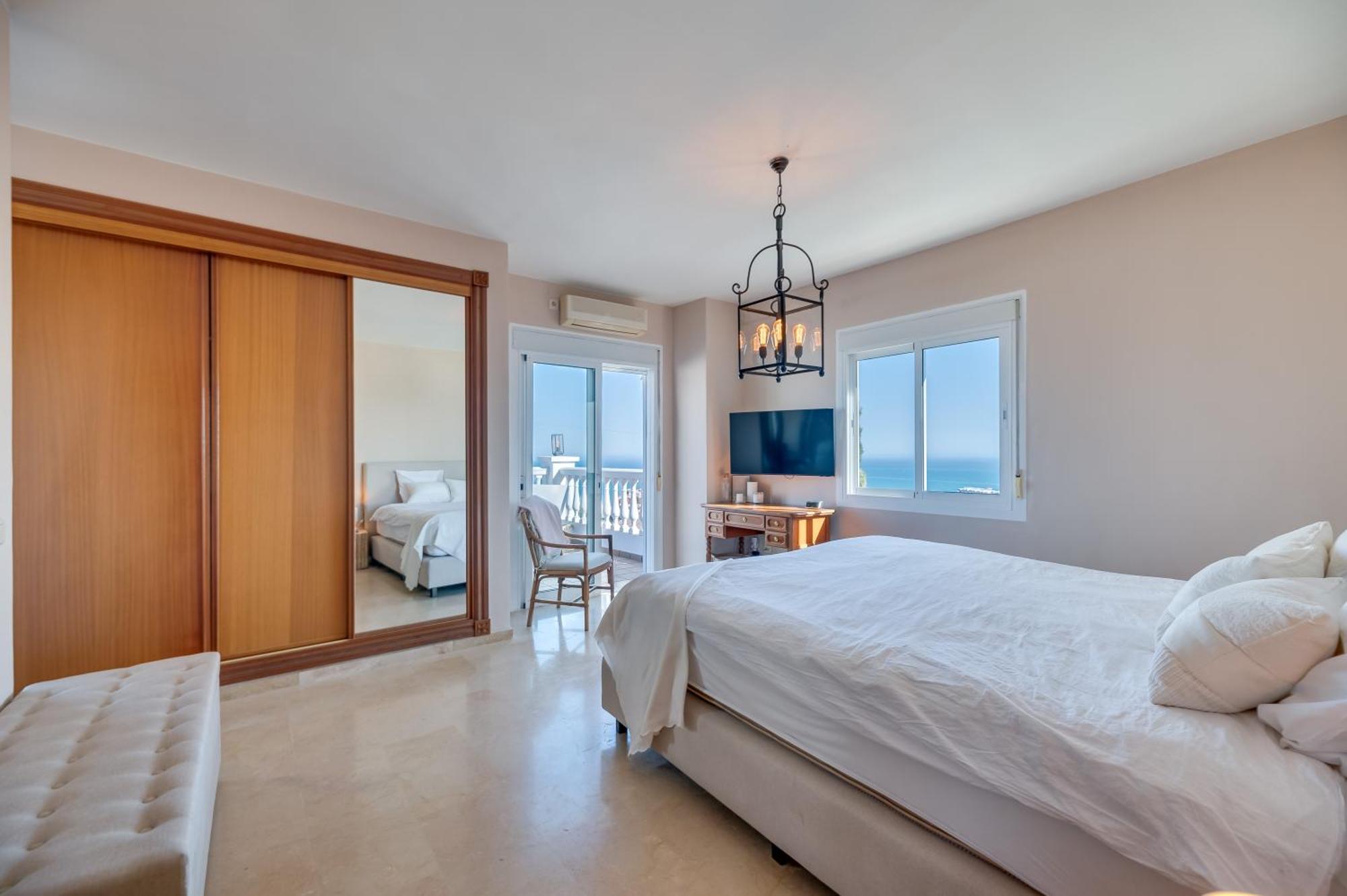With Sea Views & Heated Pool Benalmadena
